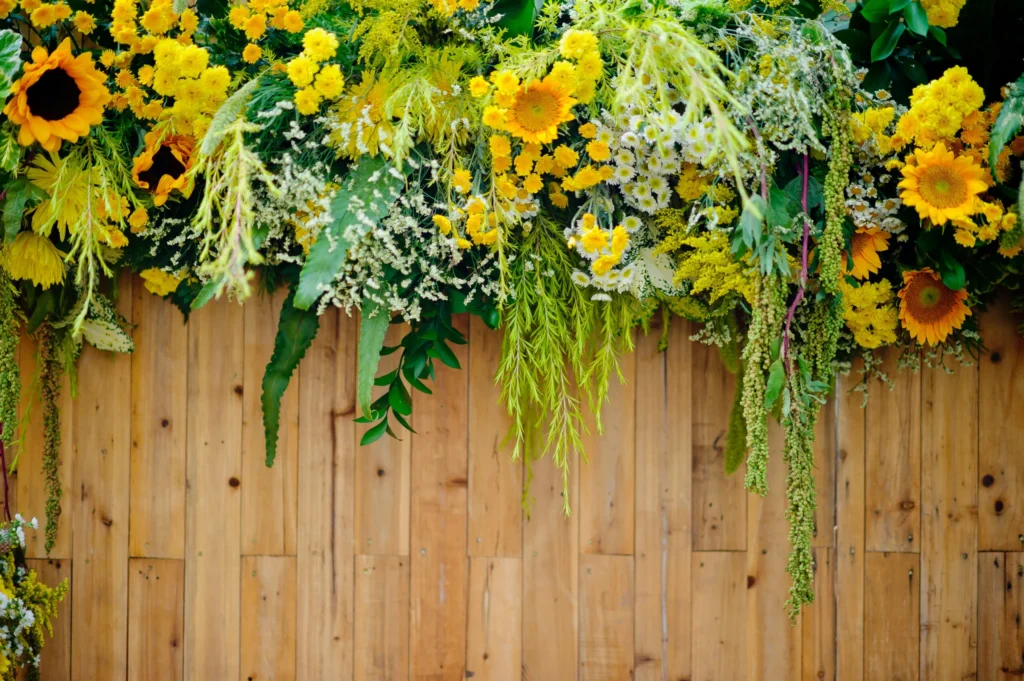 How do you choose the right color for a flower backdrop?