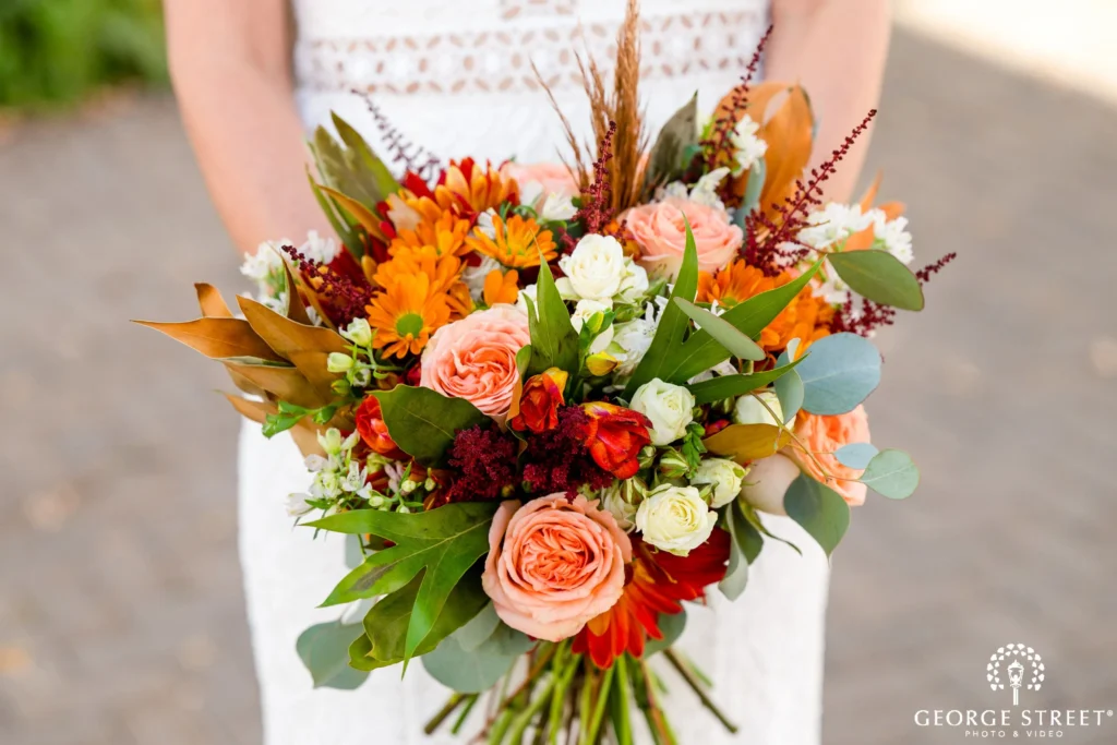 How to choose the right color scheme for a bridal cascading bouquet?